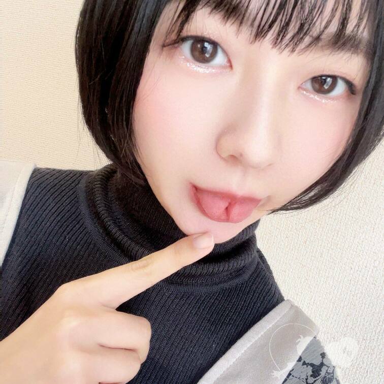 (っ`👅´c)