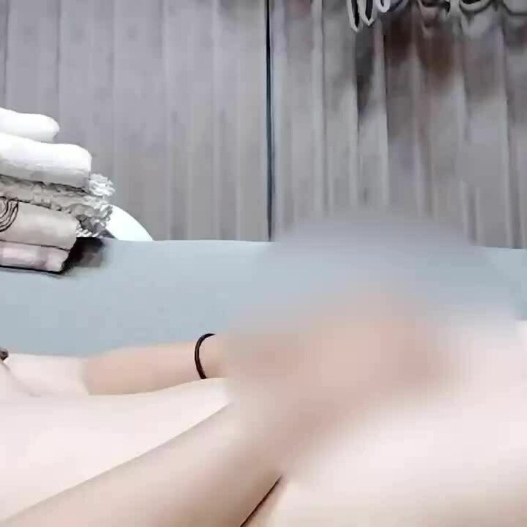 オナニー動画だよ❤️
人妻のオナニー見てね
