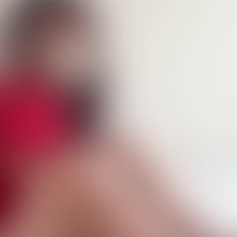チャイナ服でお野菜🍆シコシコしてみました。
最後に頑張ってM字開脚してみました