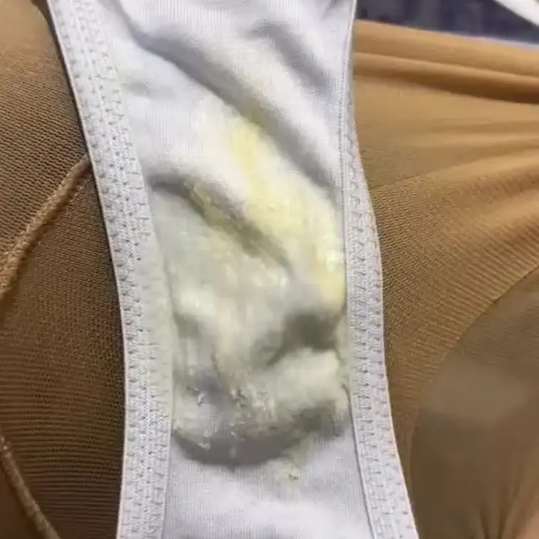 ルルの脱ぎたてヌルヌルパンツ🥰
ヌルヌルネチャネチャヌレヌレを動画で見えちゃいます😅