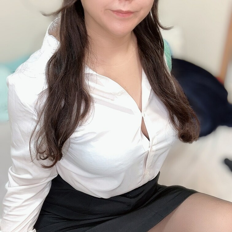 下着見せは入会したら見れます(∩ᵒ̴̶̷̤⌔ᵒ̴̶̷̤∩)
