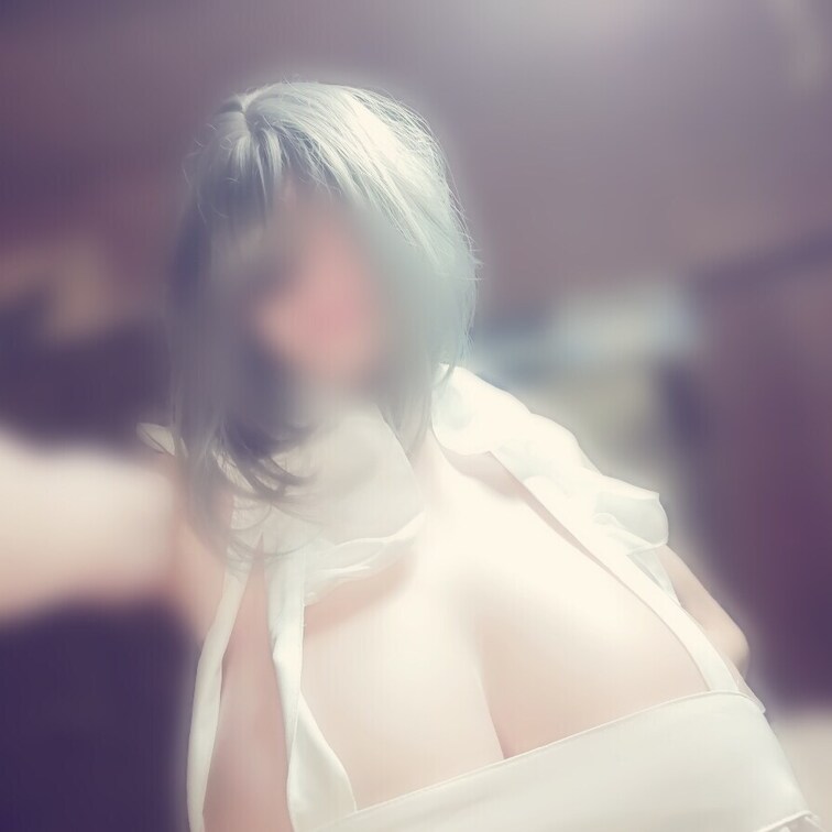 裸エプロン💕