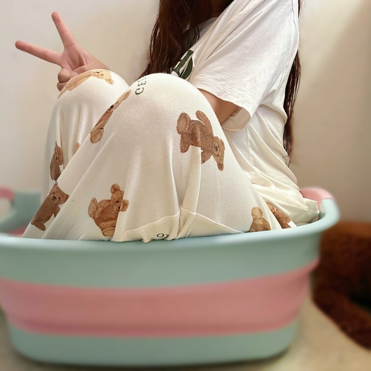 洗濯カゴに入ってみた笑🧺✨

Mカップだけど身長は148センチと小さいのです笑