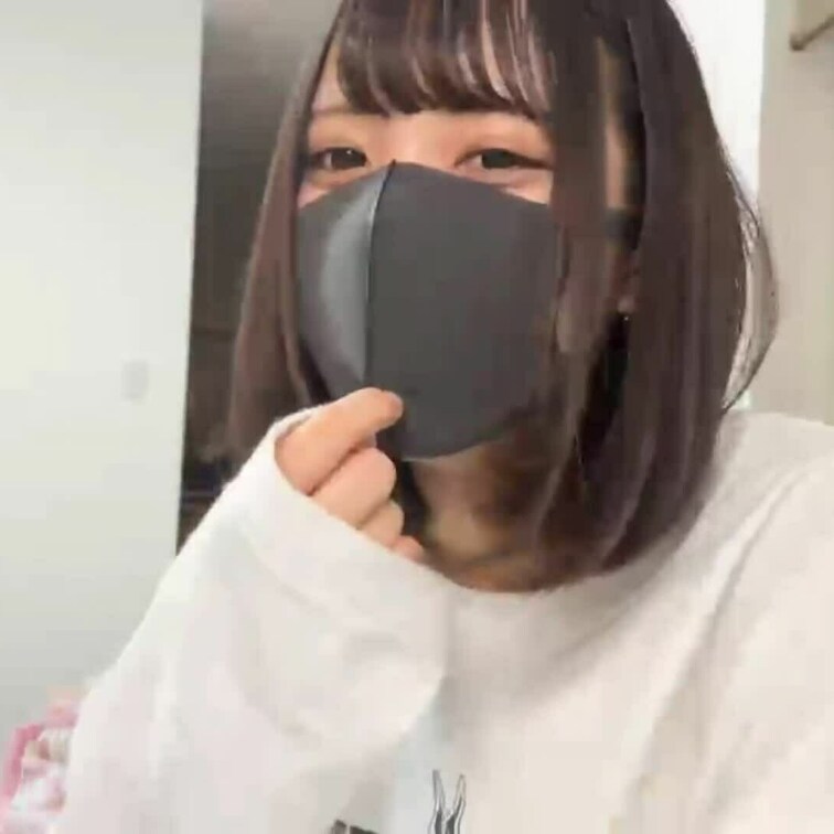 【りん 18 歳】

りんさんのライブ配信の課金部分を【見逃し配信】できちゃいます

生配信 だと、1 回の課金
