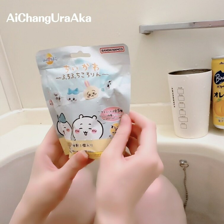 びっくらたまご ちい◯わ 〜ふろふちこ○○○ん〜って知ってるー？
ちい◯わのバスボムなんだよねー🛁

お風呂好きの