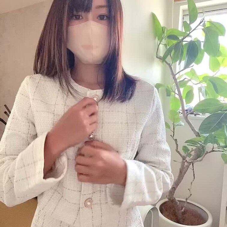 たまにはこーゆう動画もね☺️🌸

胸見せてみたけど
どうかな☺️✨