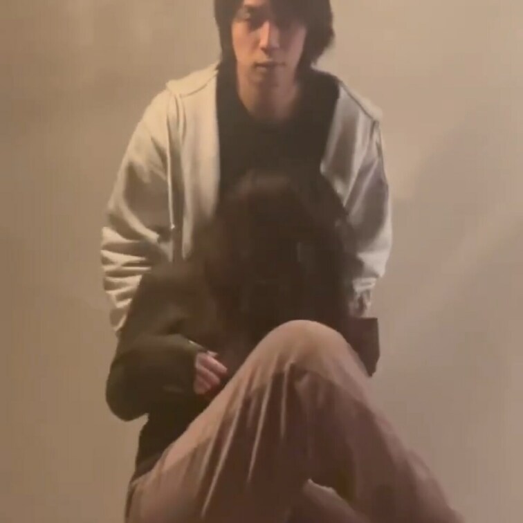 皆様お久しぶりです！
動画の更新が遅くなってしまって申し訳ございません。
今回のくすぐり動画はこちらです👍

是