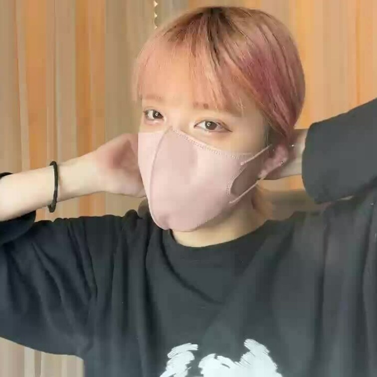 【みれい 20 歳】

みれいさんのライブ配信動画です
生配信 だと、1 回の有料配信を視聴すると、おおよそ平均 