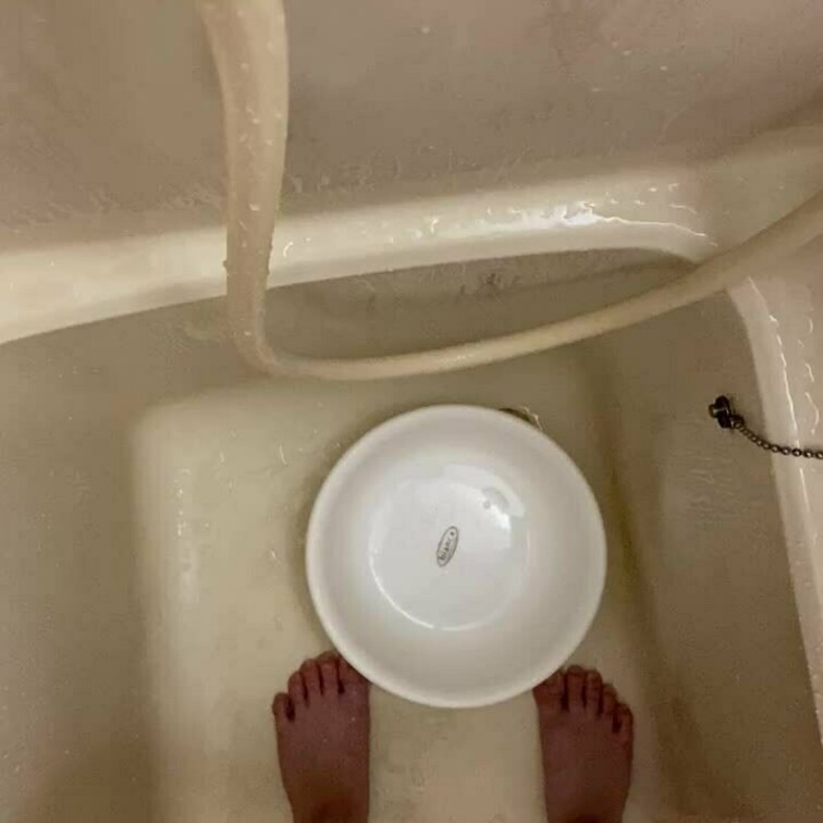 おしっこ貯めてみたけど少なめでした😳