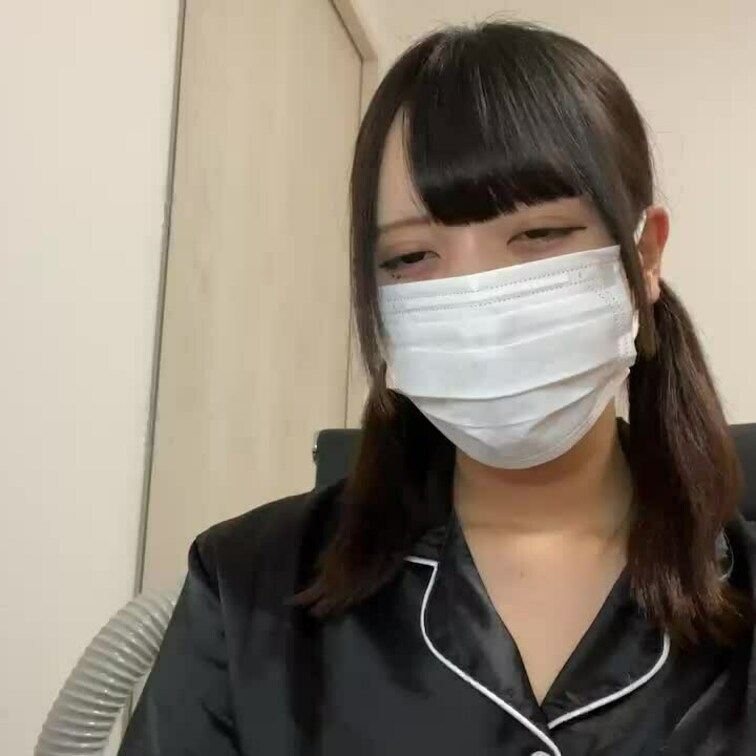 【りん 18 歳】

りんさんのライブ配信動画です
生配信 だと、1 回の有料配信を視聴すると、おおよそ平均 5,