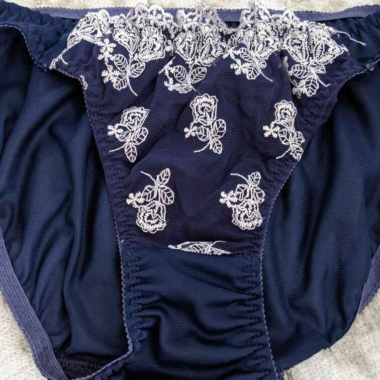 ごめんなさい🙏
昨日のパンツ忘れてました😥😥
昨日のリナのパンツです🥰 #パンツ #素人 