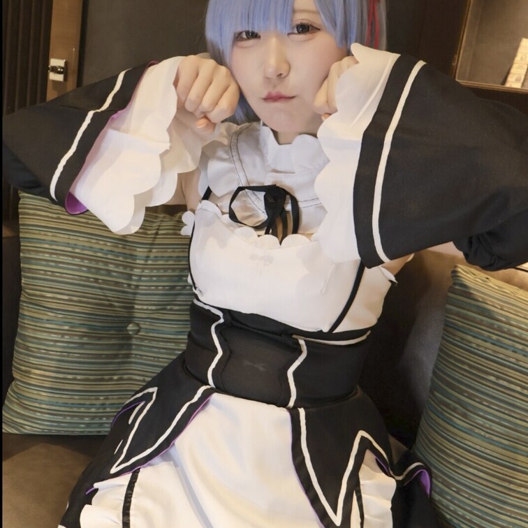 みるちゃん19歳

オフショットです

本編は単品販売orみるちゃんプラン