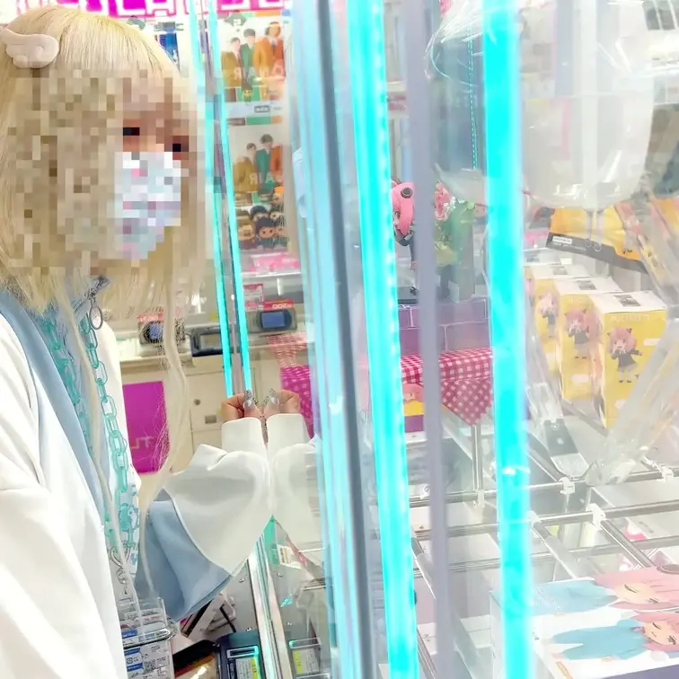 4/25公開！！
かわわわわ！！！
しかももちろん生ぱん！！！！
いやらしすぎる純白！！
ブラまでがっつり映り込
