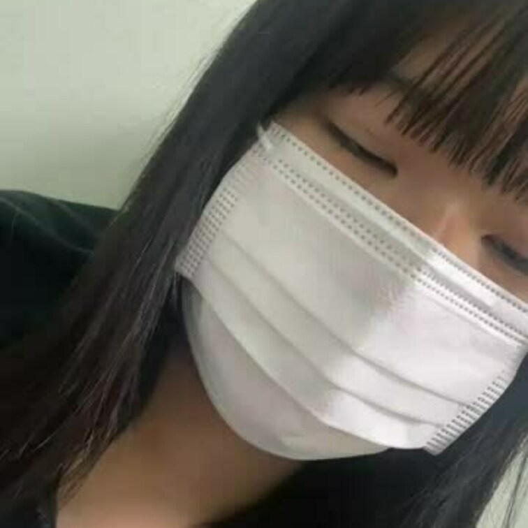 【らぶ 19 歳】

らぶさんのライブ配信動画です
生配信だと、1 回の有料配信を視聴すると、おおよそ平均 5,0