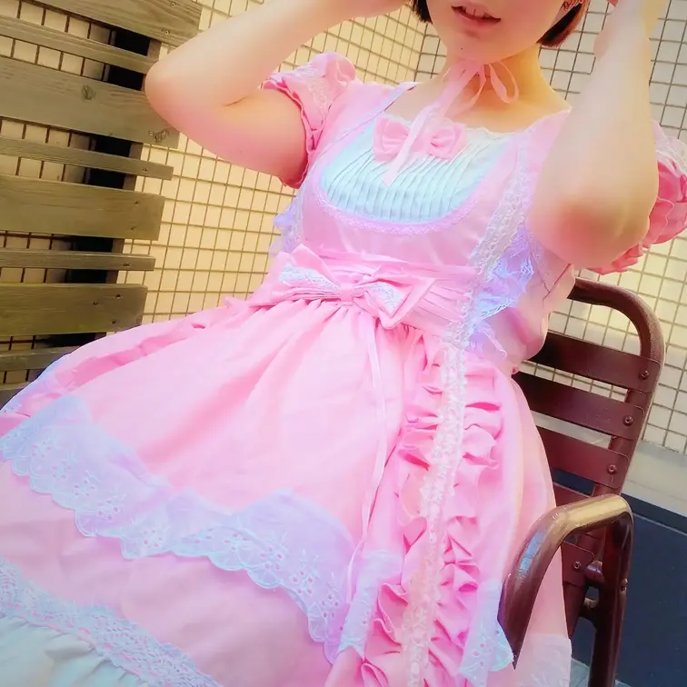 ずぶしろメイちゃん、ピンクコスプレ!!
めちゃくちゃ似合うねー♡
手マン気持ちいいねー