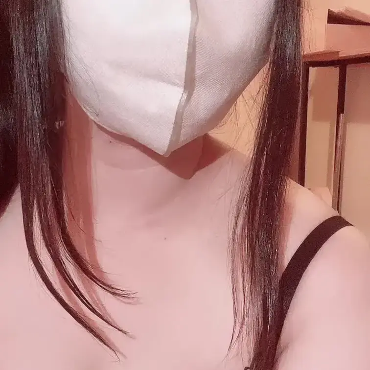 乳首、ブラシでいじったり、指でいじったり、ぺろぺろしてみたよ🫶🏻