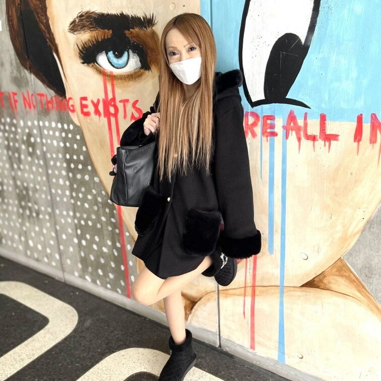 NO.6《MIYUKI》

今回撮影を協力してくれた街角の美人は
ギャル系・スレンダースタイルのMIYUKIさん❤