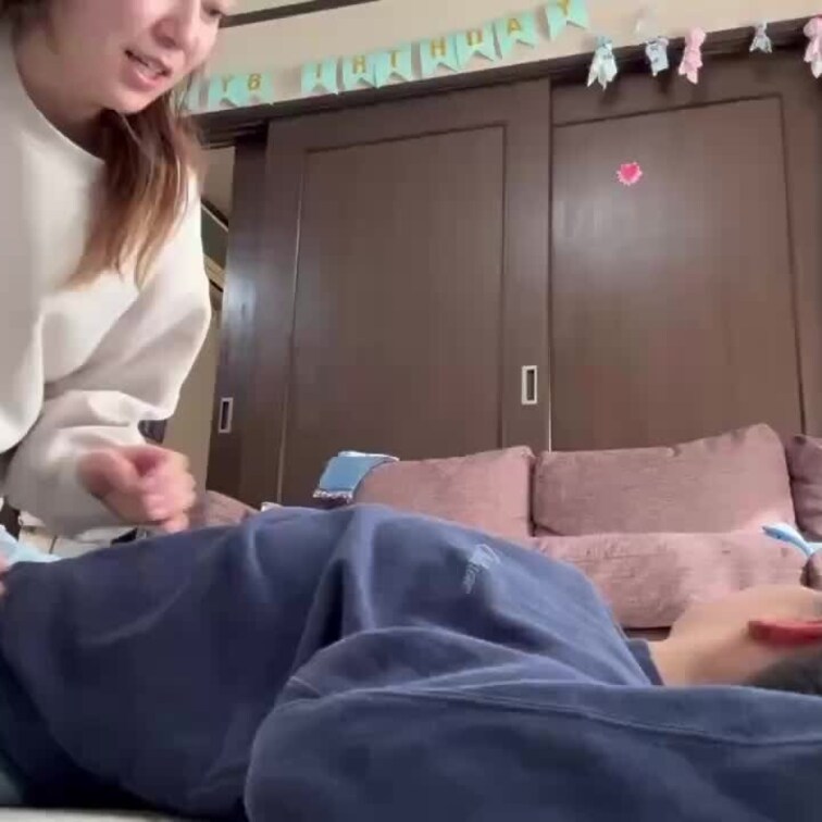 皆様大変お待たせしました！
今回のくすぐり動画はこちらです👍

是非いっぱい見てあげてくださいね(  ˆОˆ  )