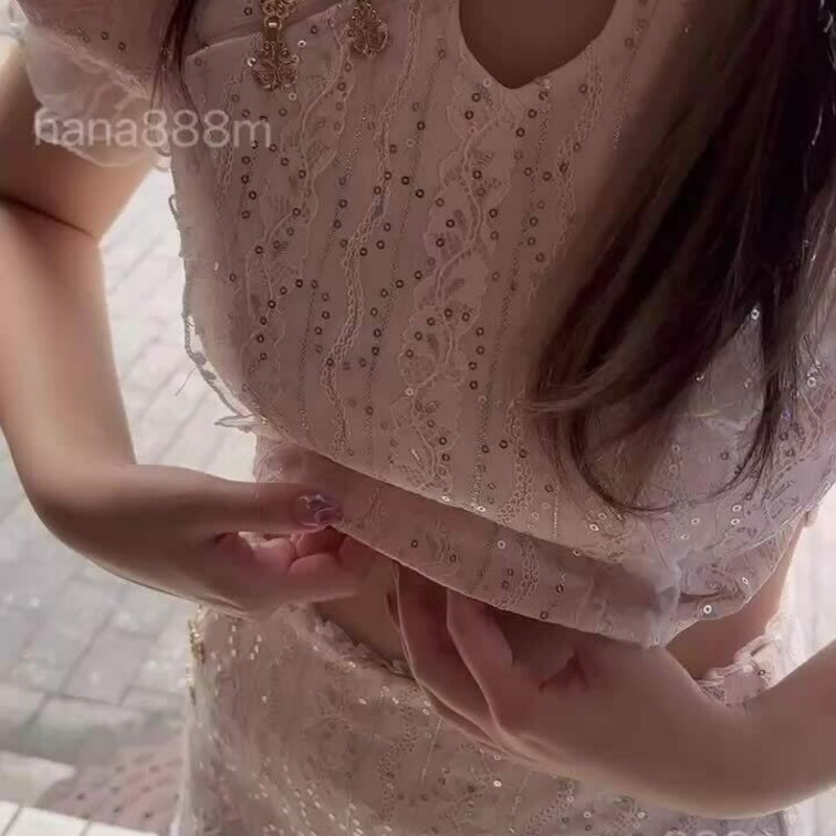 濃厚プランの方には
チャイナでお外に出てる時の動画です♡

なるだけ人に見つからないようにと
隠れて撮ってたんで
