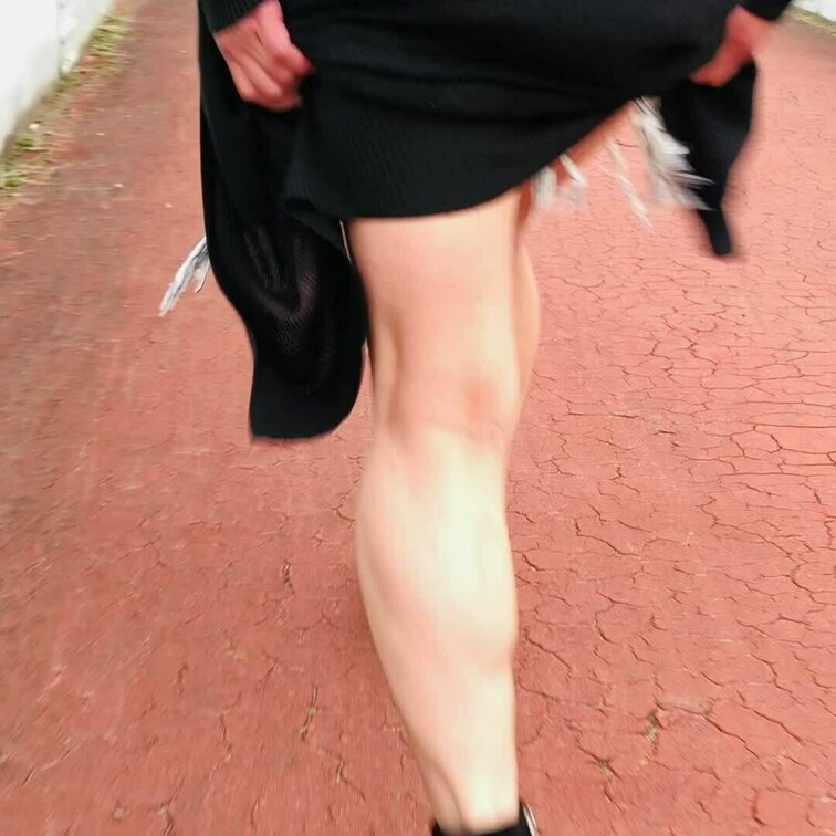 お疲れ様です♡
お尻にプツプツ…なんか出来物できててごめんなさい💦🍑
なので、ごめんなさい割引価格で( ´罒`*)✧