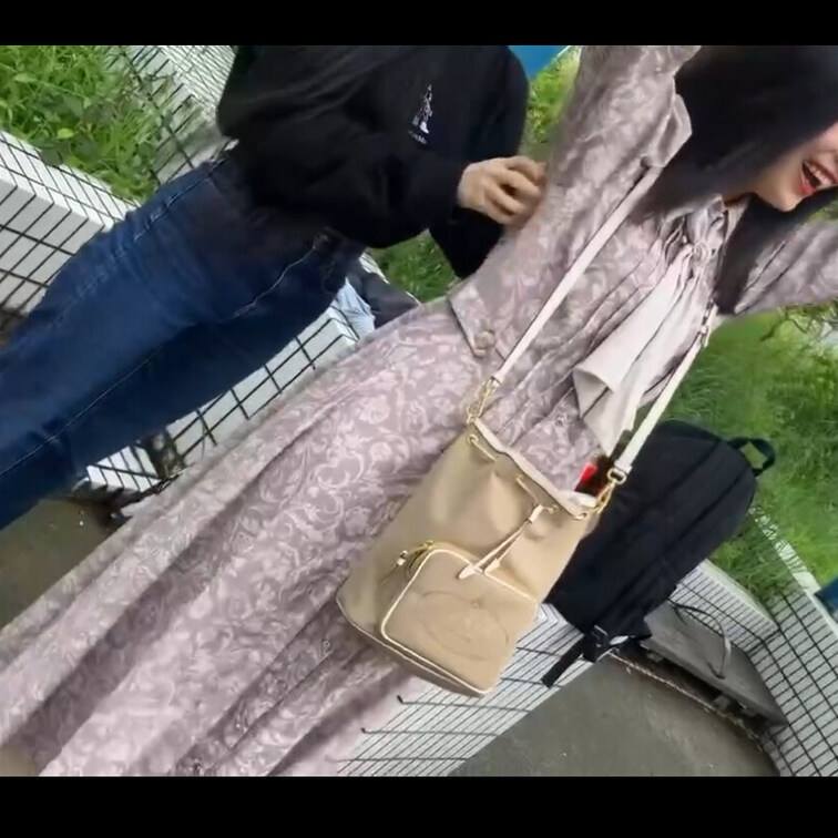 皆様お久しぶりです！
動画の更新が遅くなってしまって申し訳ございません。
今回のくすぐり動画はこちらです👍

是