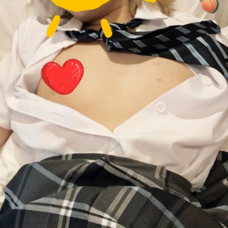 【華のNo.SEVENTEENちゃん】超絶美少女と制服を着たままエッチ💕そろそろ彼女のハメ撮り写真や動画を更新して行きま