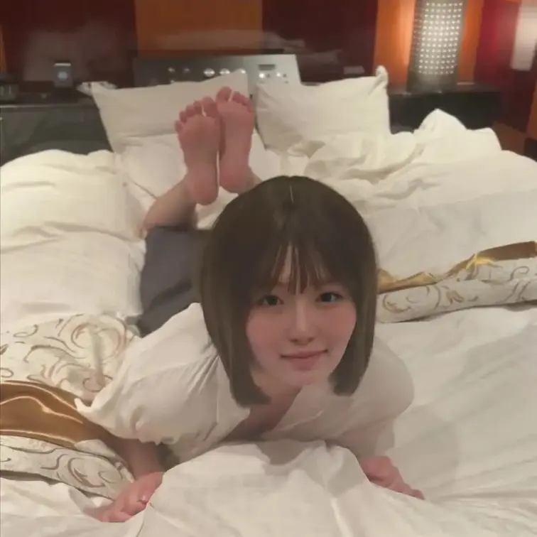 職場でオナニーしちゃった動画...投稿しちゃおうかな...?