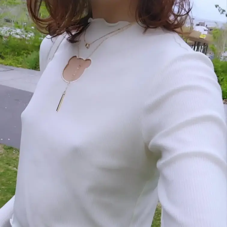 都会の真ん中で寝バックみつけた❣️