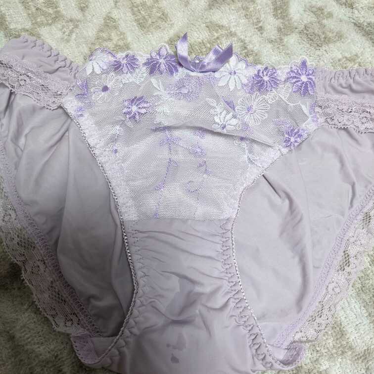 今日のリナのパンツだよ😍
今月も色々ありましたがご支援頂いてありがとうございます🙏
来月も可愛がって下さい😣😣😣