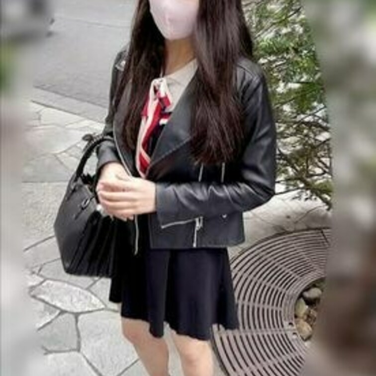 【顔出し】23歳事務員OLさん４。白目剥きながらアヘ顔晒してお〇のためにハメ撮りでます４ →「おと〇さんおか〇さんごめん
