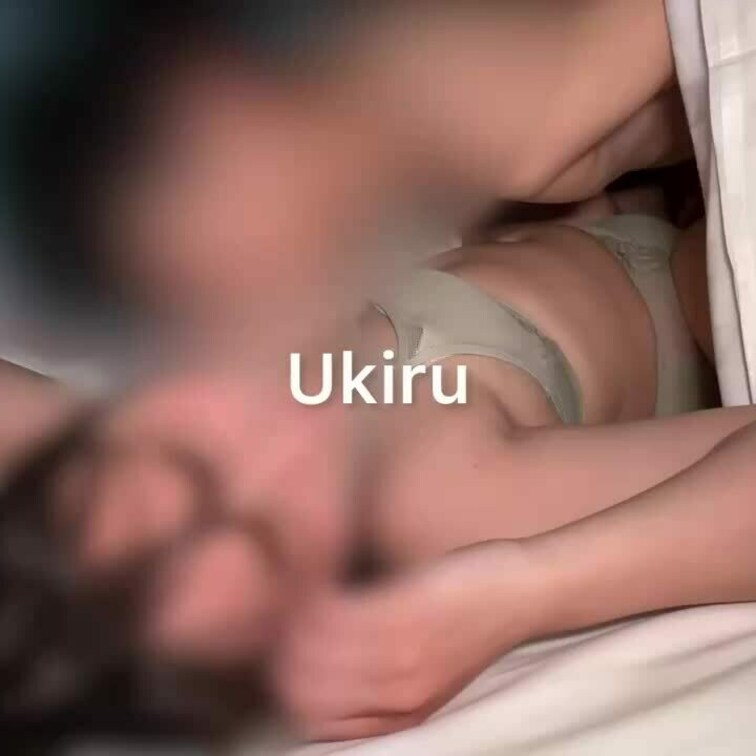 ｜美容師｜23｜C｜前戯→フェラ｜ 

ジャニーズの●●クンニ似てるねとか俳優の●●に似てるねとかゴキブリに似てるね