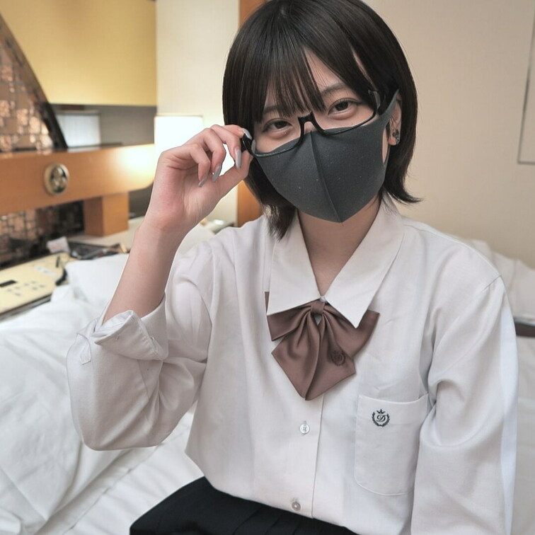 操作方法に慣れてなくて申し訳ない＞＜
制服オナニー動画前半です
後半は明日