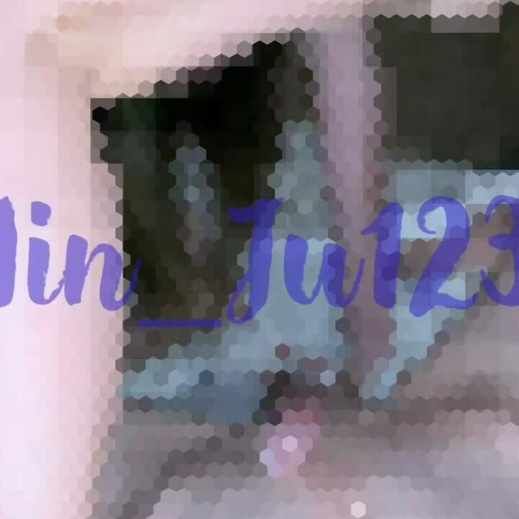 ムラムラ妻💕
ムラムラして勝手に旦那のちんこを挿入して気持ち良くなってます☺️