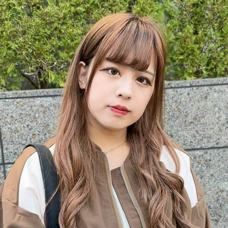 #116【RIONA 22歳】
今回ストリートスナップに協力してくれたのは、ガーリーなコーデが可愛らしいRIONAちゃ