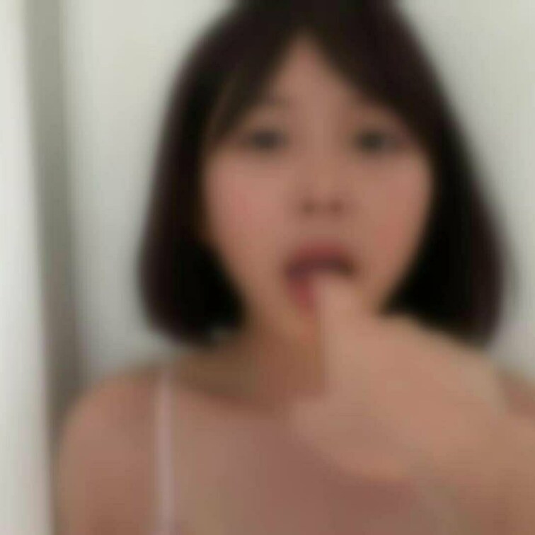 ちょっとだけサンプル出してみます。いいね♡が多ければもっと動画出していこうかな、、？

本編はもっと薄くて長めの動画
