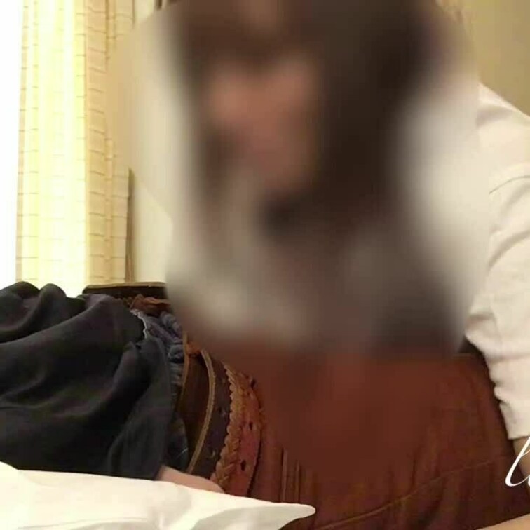 ほうしちゃんがちんぽしゃぶってくれてまたがってくれてちんぽしごいてくれる愛の動画