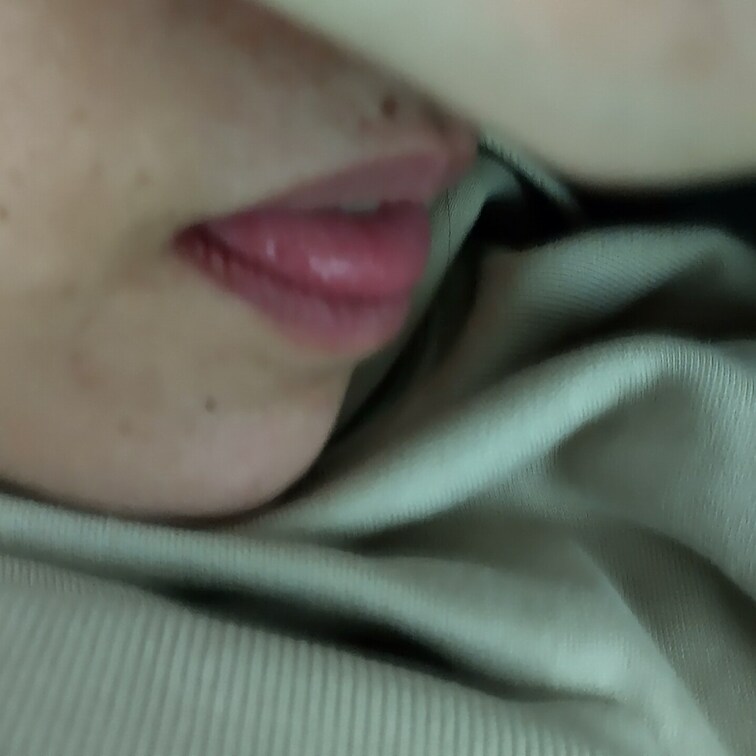 この小さめのお口が、他人棒を咥えたいそうです😁
したの口まで突っ込んでやるよ!ってS男性、DM下さい😍
