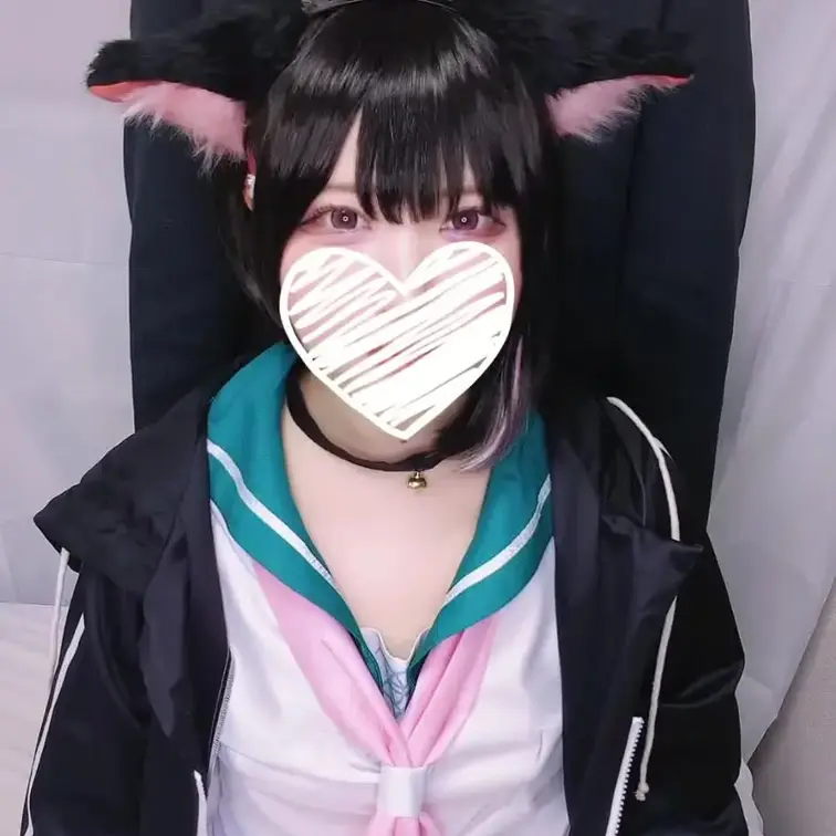 【杏〇カ〇サCosplay】
「声全然がまんできないし、恥ずかしくなって笑っちゃった…」