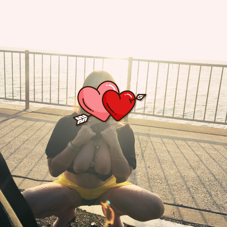 愛する皆様の携帯に露出フェライラマハメ撮りいっぱい投下中😱☀️
不用意の勃起ガマン汁にご用心☺️💕