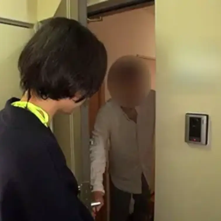 【オフパコ第19弾】自宅へGO！デリバリーあやか！貴方のお家に変態人妻が出張生ハメサービス！中出しSEXドキュメント！年