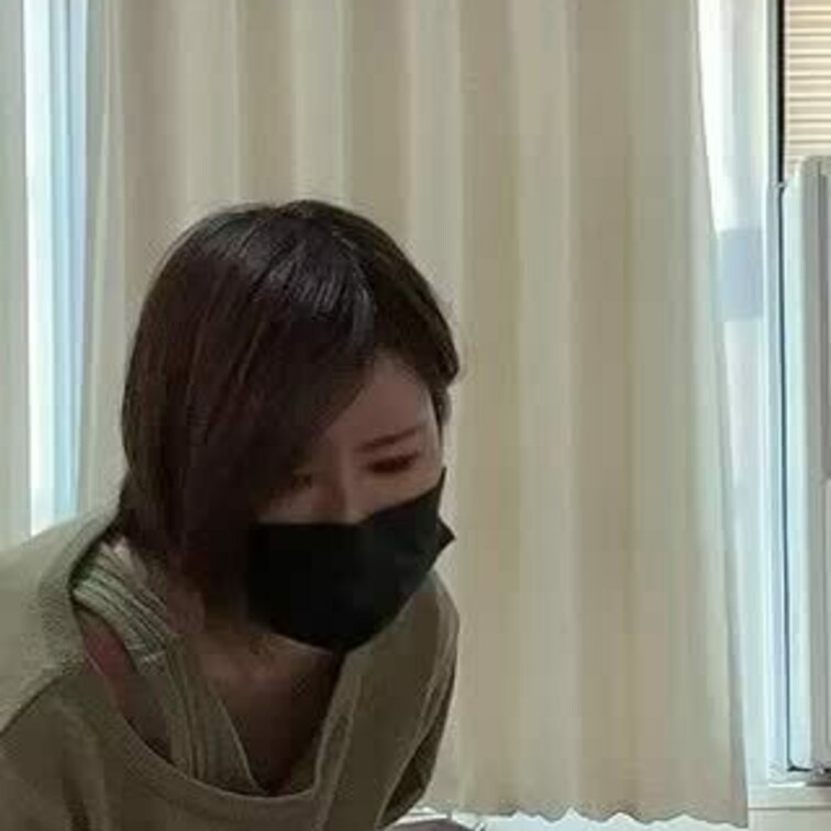 見えないけどエロい❤️
着衣手コキからの着衣セックス💕