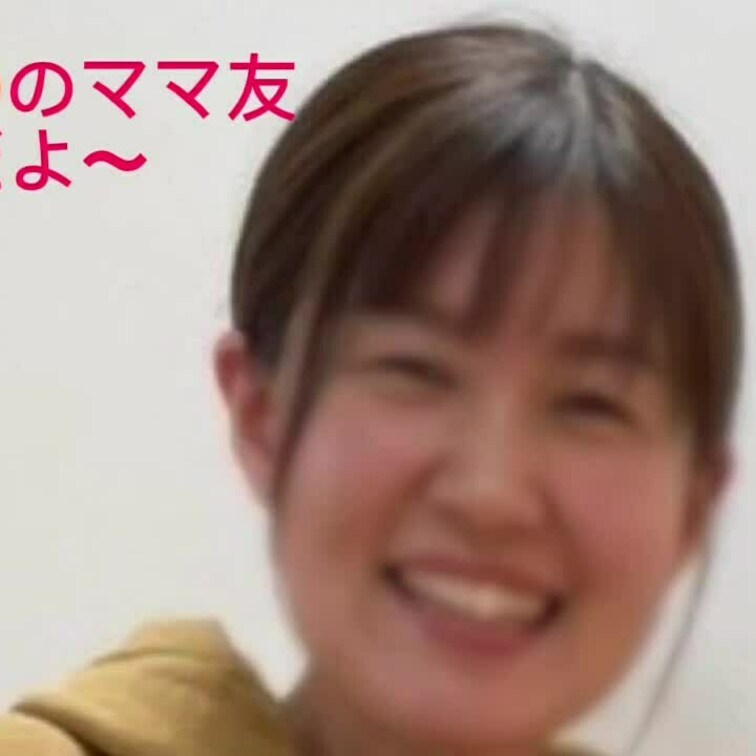 もも🍑のママ友だよ😊もも🍑より若くて笑顔が可愛いのよね〜🥰なんか気持ち良さそうにしちゃって🤭