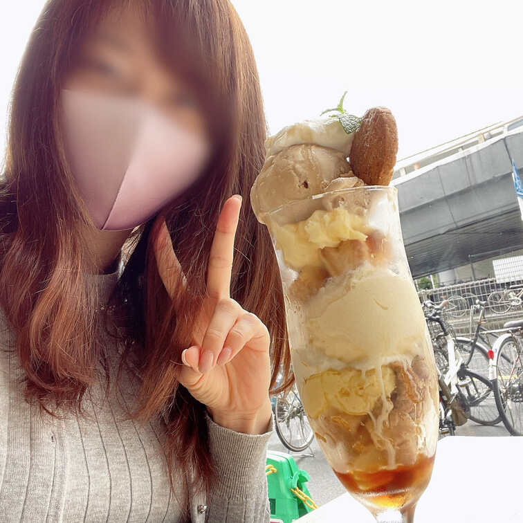 今日は映画ワンビースREDを観に行き、カフェへ！
今回で3回目なんです✌️
カフェはパフェもドリンクも欲張りすぎまし