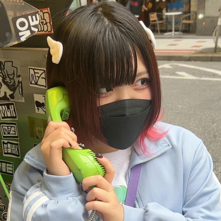 ＃17【MERU 20歳】
今回ストリートスナップ撮影に協力してくれたのは、地雷系ファッション＋天使系アクセサリーを使