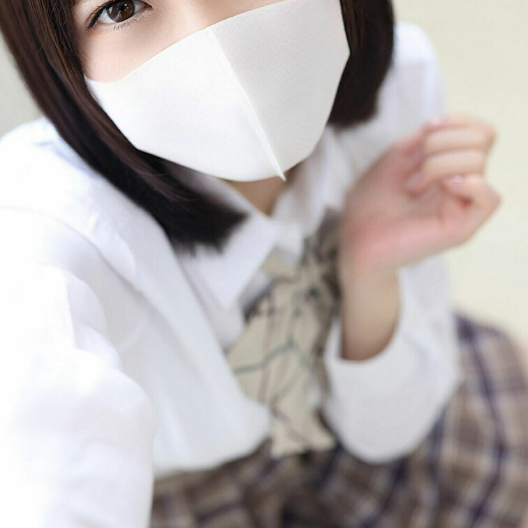 みなさん、こんにちは✨
久しぶりに髪を切って、ちょっと生まれ変わった気分です✂️💫 少し大人っぽくなったかな…？これか