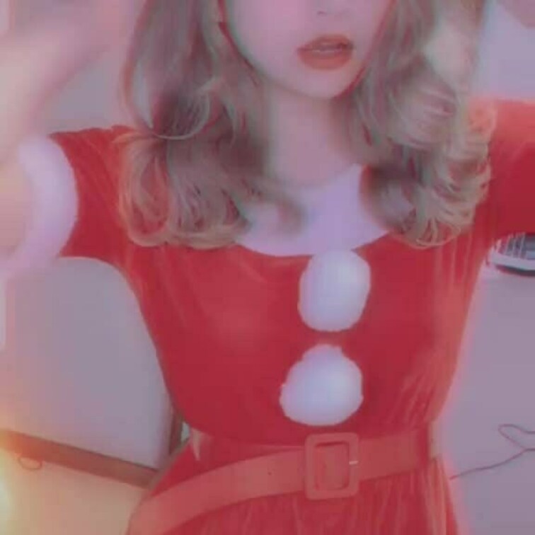 去年のクリスマスに撮った動画です。youtubeとニコ動に載せようとしたら.動画のサイズが決められたサイズより。大きくて