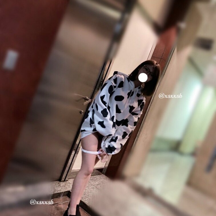 ○○○ったら脱ぐけど好き？？(* ॑  ॑*  )