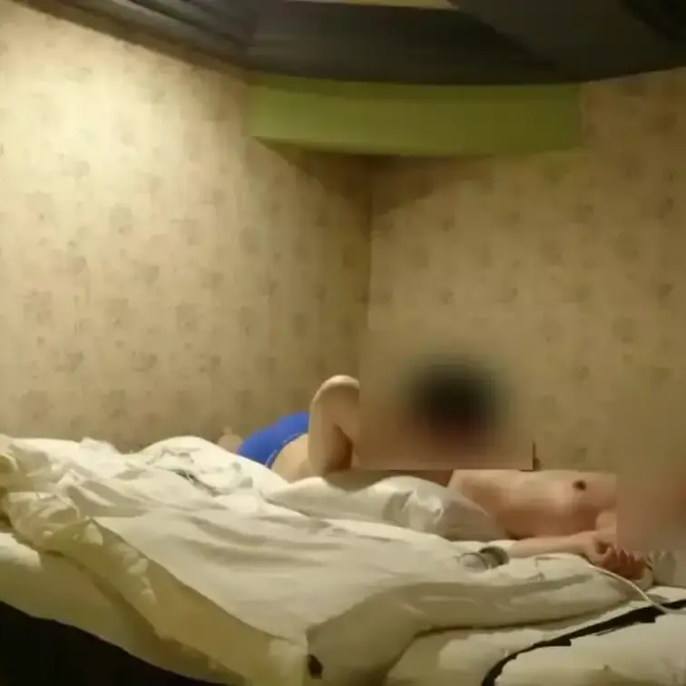 初めて尽くしの御婦人1 -5

クンニやおもちゃの詰め合わせです。吸うやつをちょっと当てただけなのにイクって… クリ