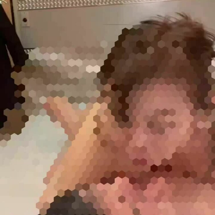 導入されながら体を密着させて唾液の交換❤️
動画的には殆どモザイクになっちゃうけど
想像して見て下さいね
この動画