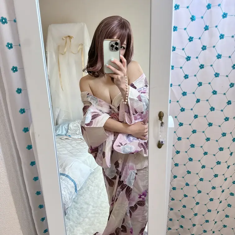 わくわく🐰💓
アダルト初心者だから🔰
映えるアングルとか
おすすめおなプレイとか
コメントやメッセージで